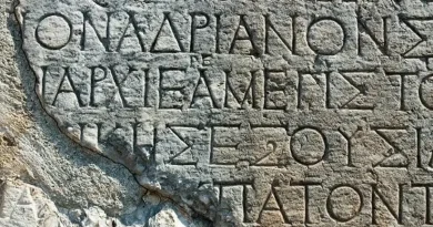 MATEMATİK VE FEN BİLİMLERİNDE NEDEN YUNAN HARFLERİ KULLANILIR?