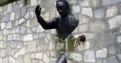 Atom Altı Kuvvetlerin Savaşı: Katı Maddeler Neden Katıdır?